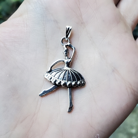 New Silver Ballerina Pendant - Picture 4 of 6